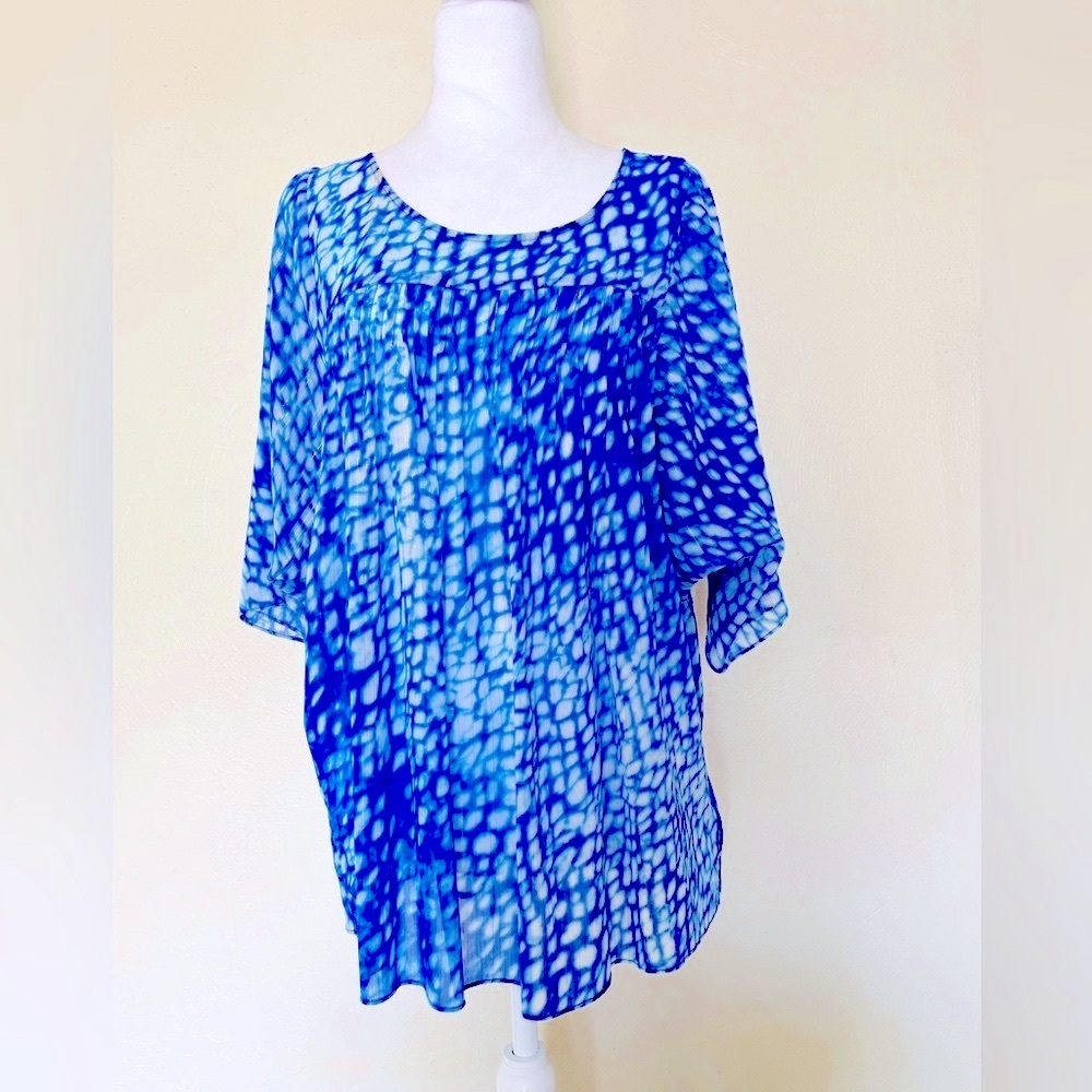 •MICHAEL KORS• Gorgeous Flowy Top